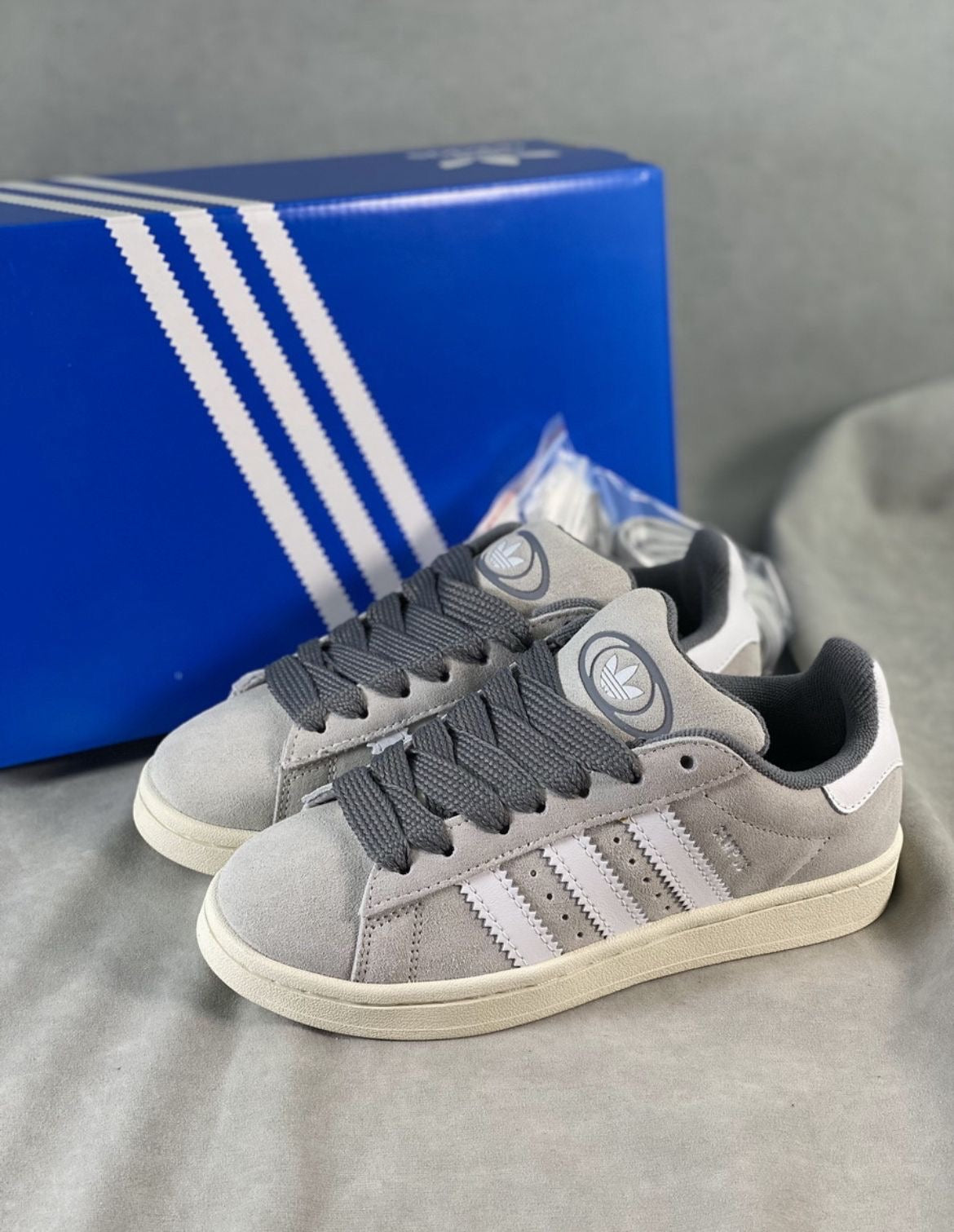 Adidas Campus 00s