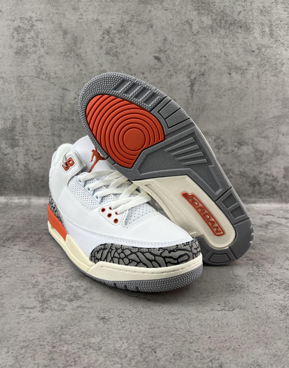 J0RDAN 3 RETR0