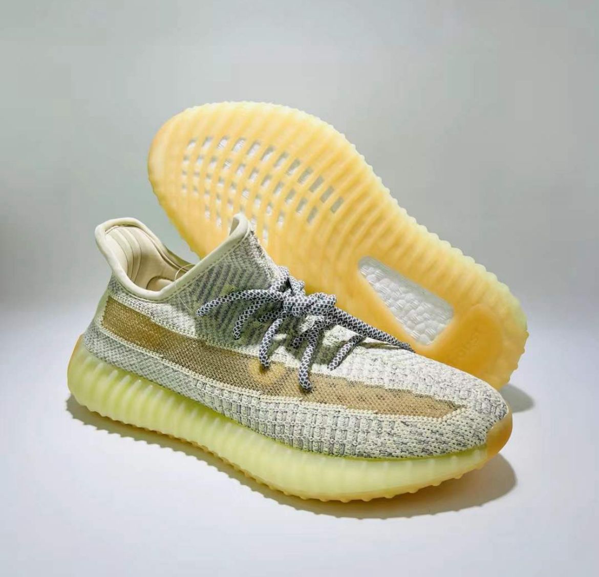 Y33ZY 350 V2 Hyperspace