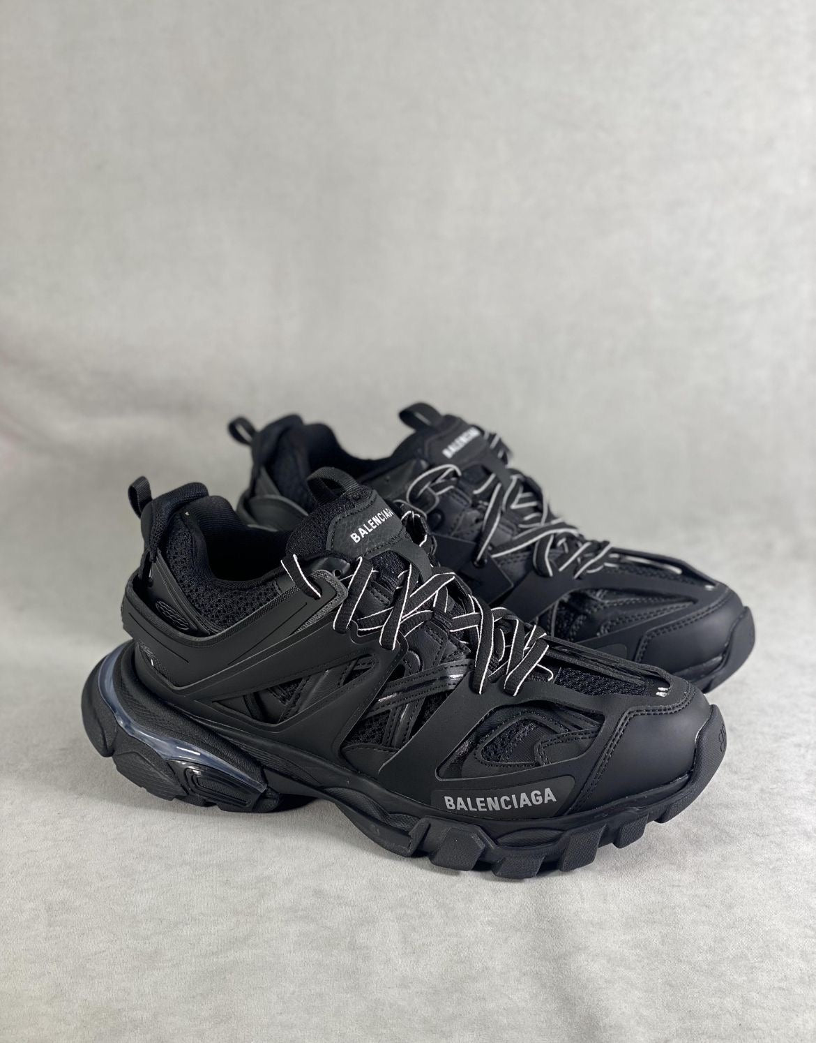 BAL3NCIAGA Track LED