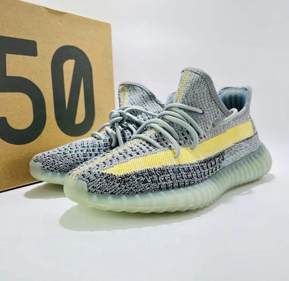 Y33ZY 350 V2 Ash Blue