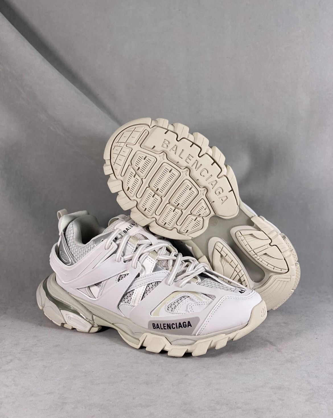 BAL3NCIAGA Track Led