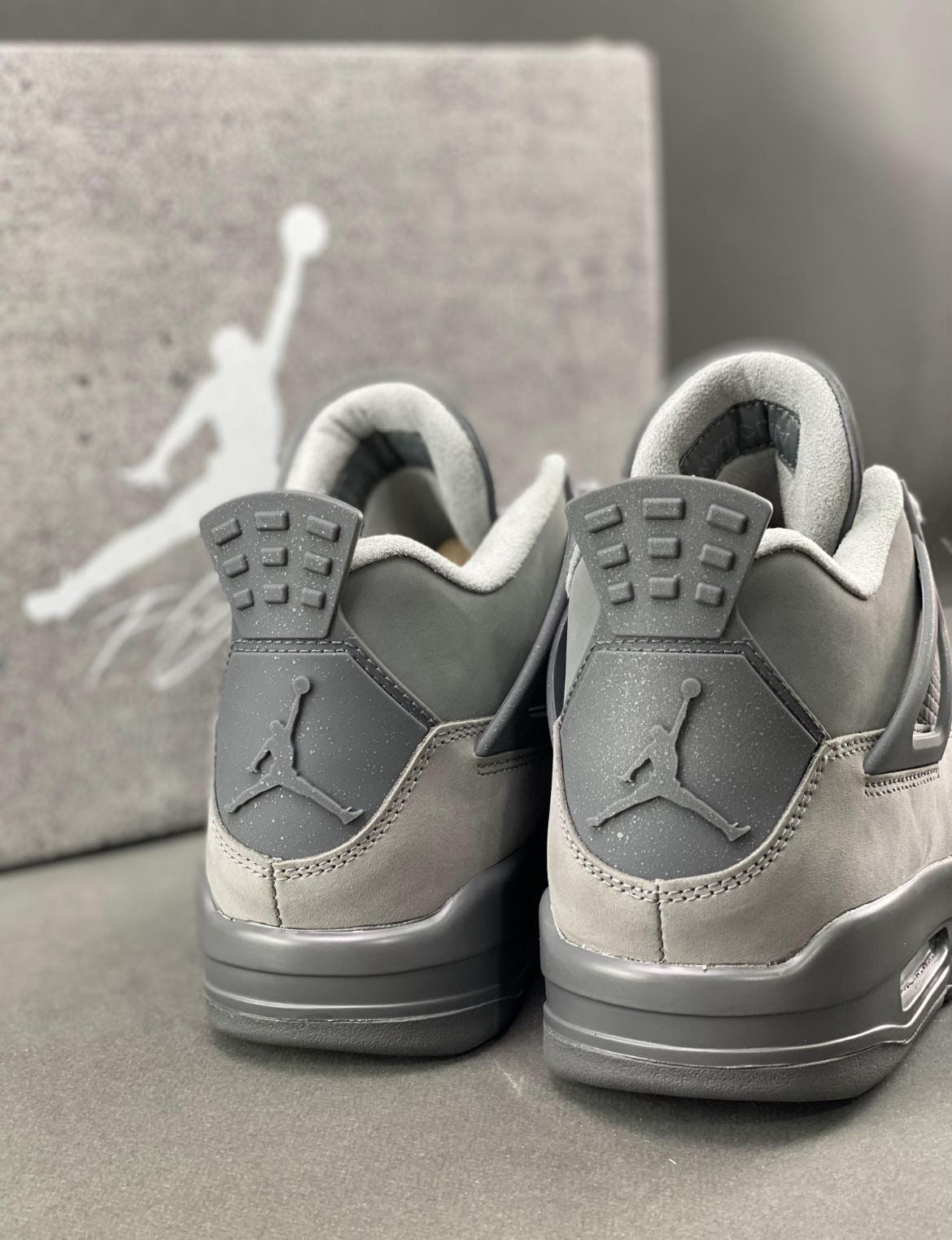 Jordan 4 Retro
