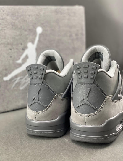 Jordan 4 Retro