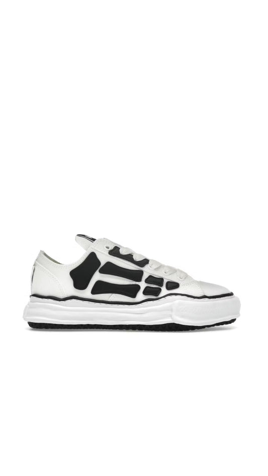 AMlRl x MAlSON MlHARA YASUHlRO Alabaster