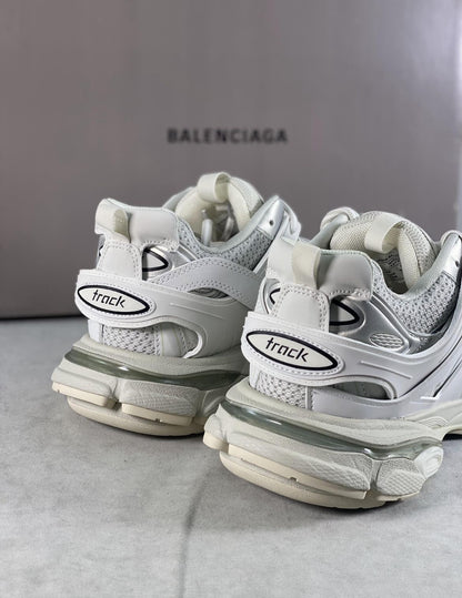 BAL3NCIAGA Track Led