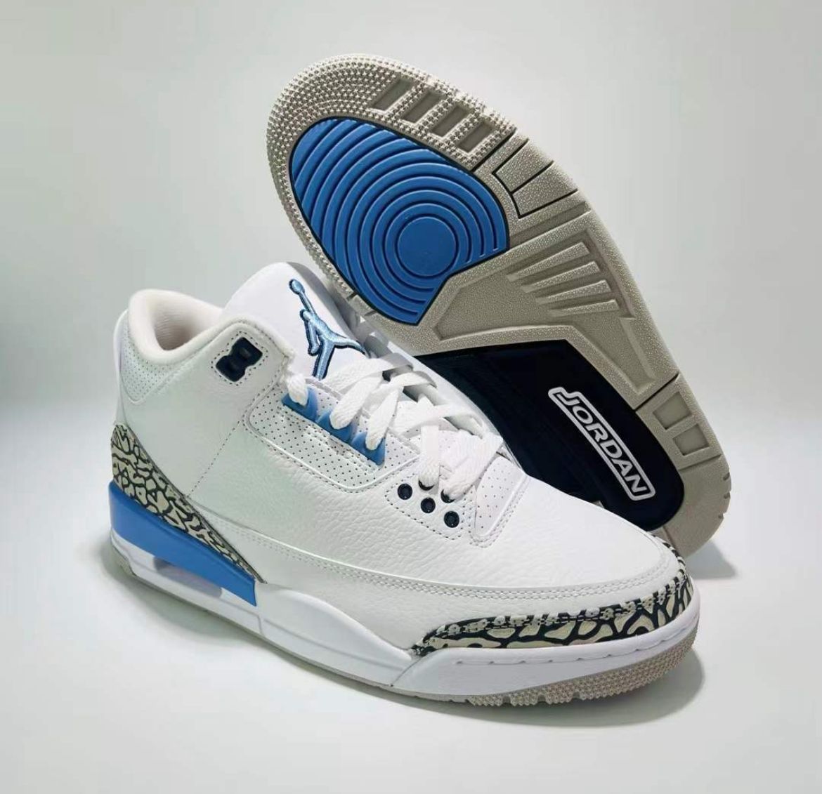 J0RDAN 3 RETR0