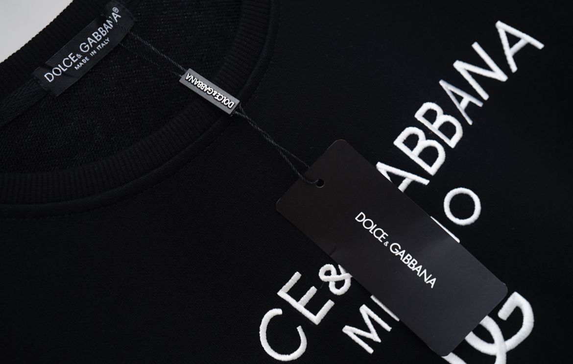 D0LCE & GABANA Clothes