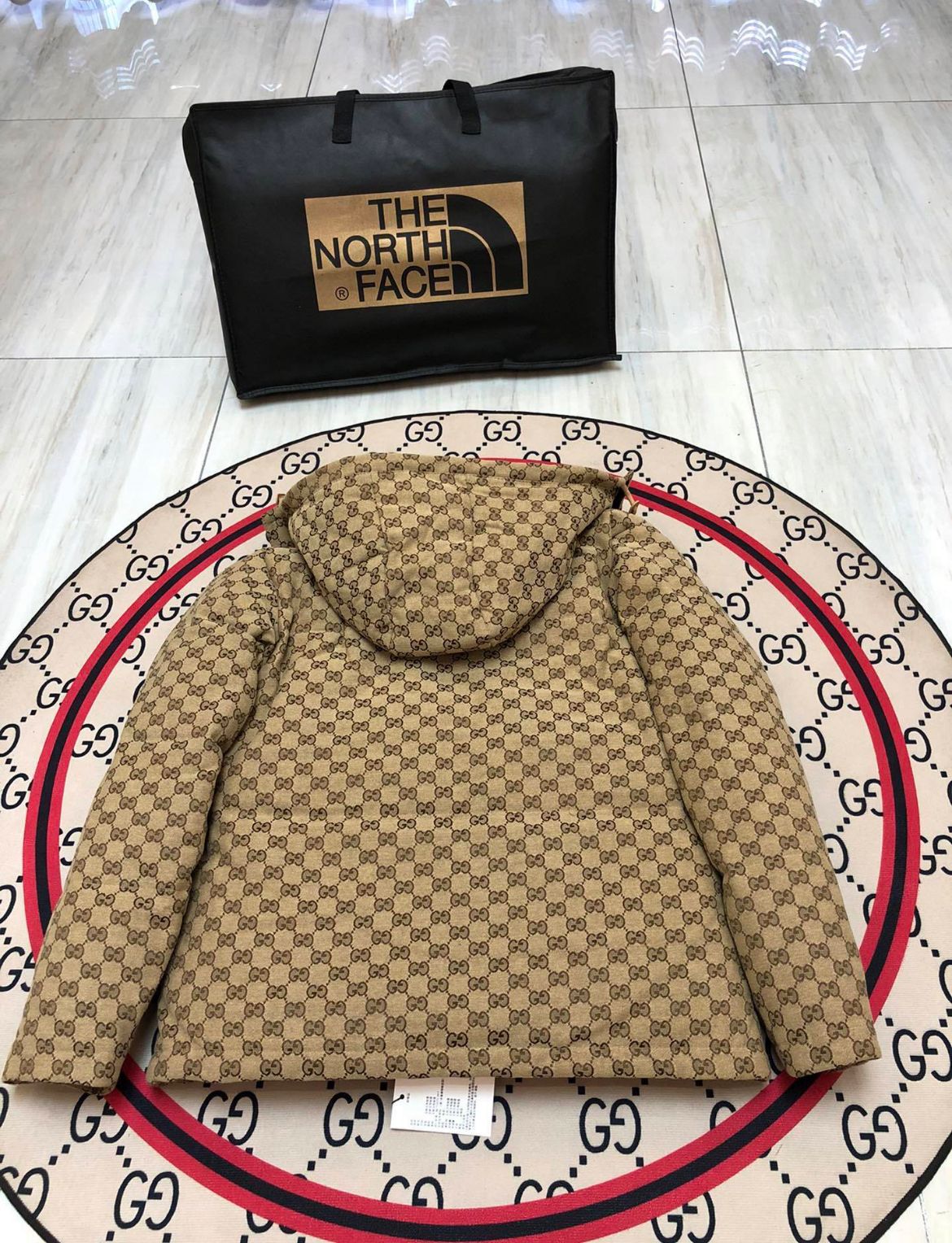 THE N0RTH FACE x GUCCl